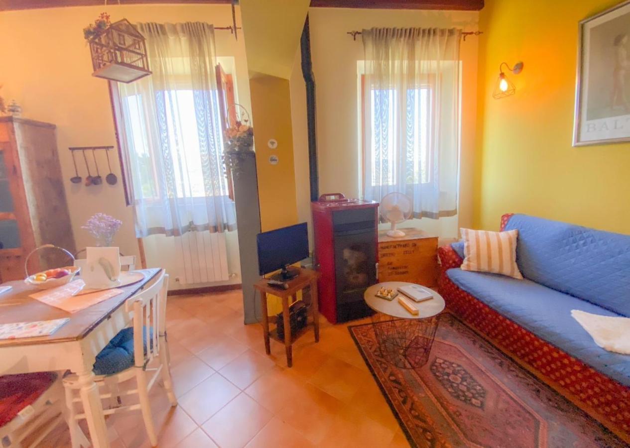 Ca' Tomassino Holiday Apartments Urbino Eksteriør bilde