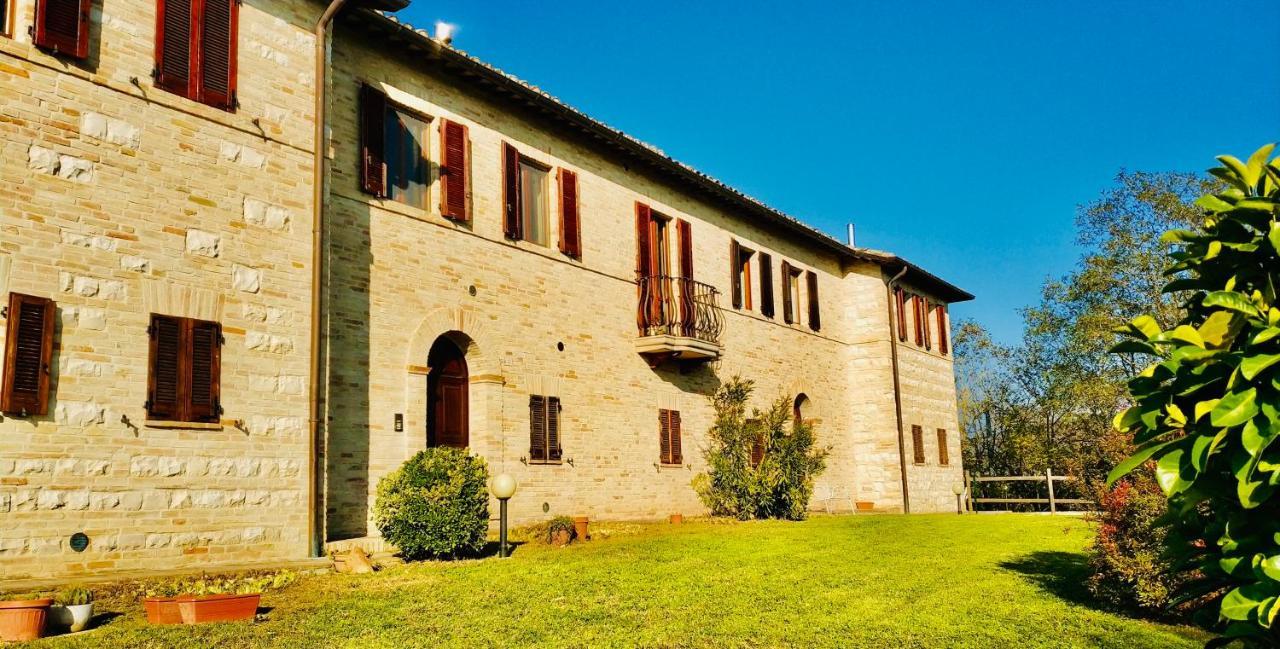 Ca' Tomassino Holiday Apartments Urbino Eksteriør bilde